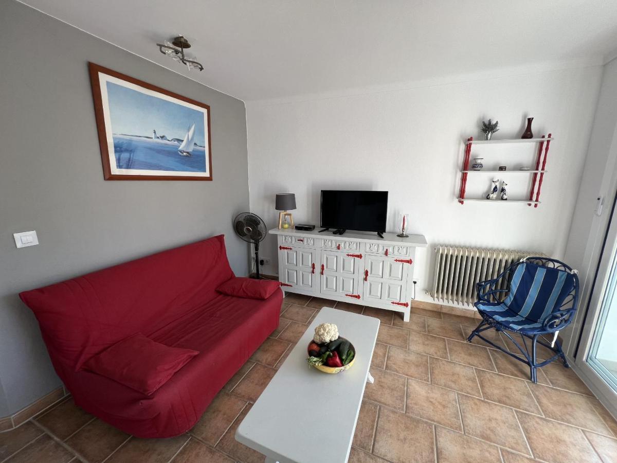 Front De 35 Apartment Roses