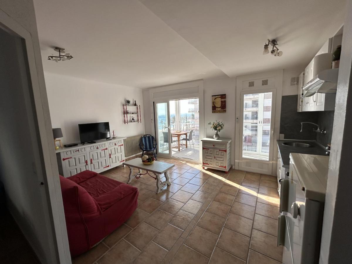 Apartment Front De 35